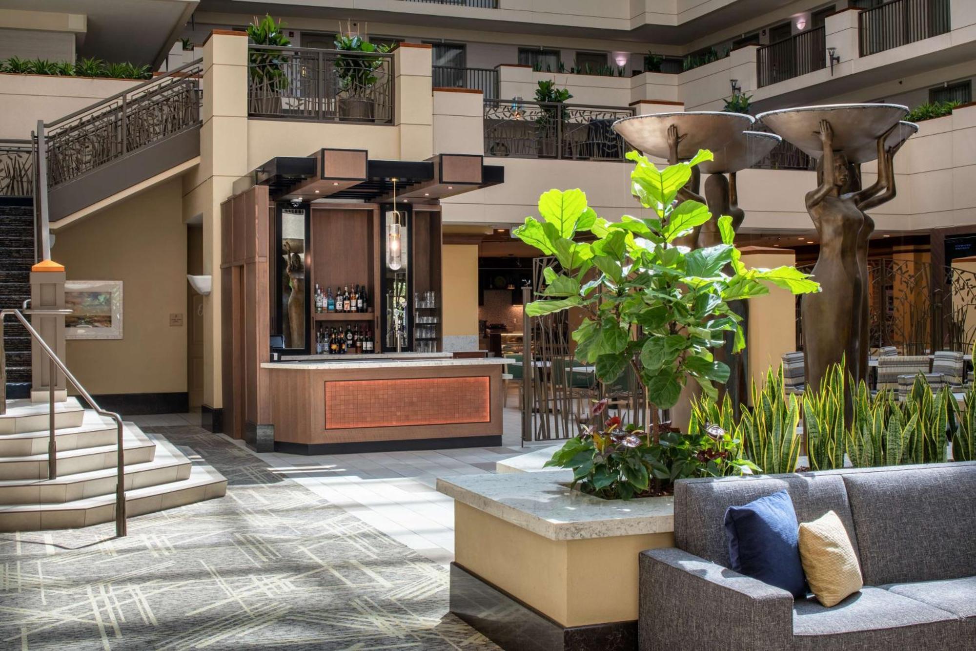 Embassy By Hilton Riverfront Promenade Sacramento